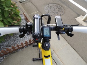 VCT-HM1で自転車に取り付けたHDR-AS15